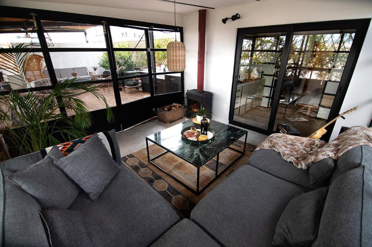 Unique Solar Penthouse With Jacuzzi And Sauna In Central เอเธนส์ ภายนอก รูปภาพ